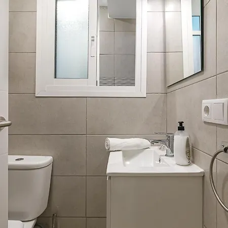Luminoso Y Acogedor Con Ac Apartament